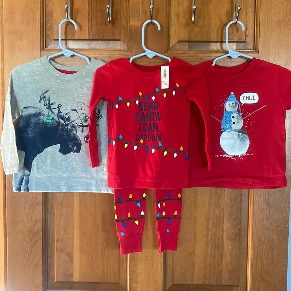 Gap / Old Navy 18-24 months Christmas bundle. 2 shirts, 1 NWT pj